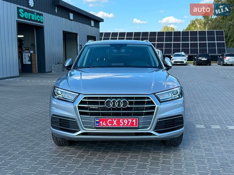 Позашляховик / Кросовер Audi Q5 2018 в Володимирі