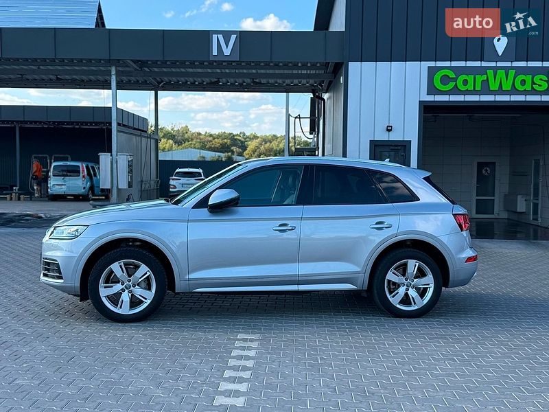 Позашляховик / Кросовер Audi Q5 2018 в Володимирі