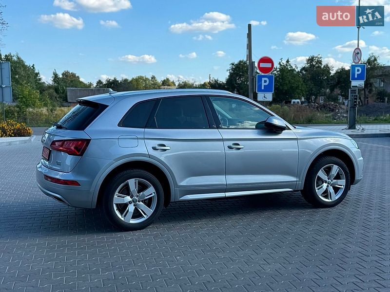 Позашляховик / Кросовер Audi Q5 2018 в Володимирі