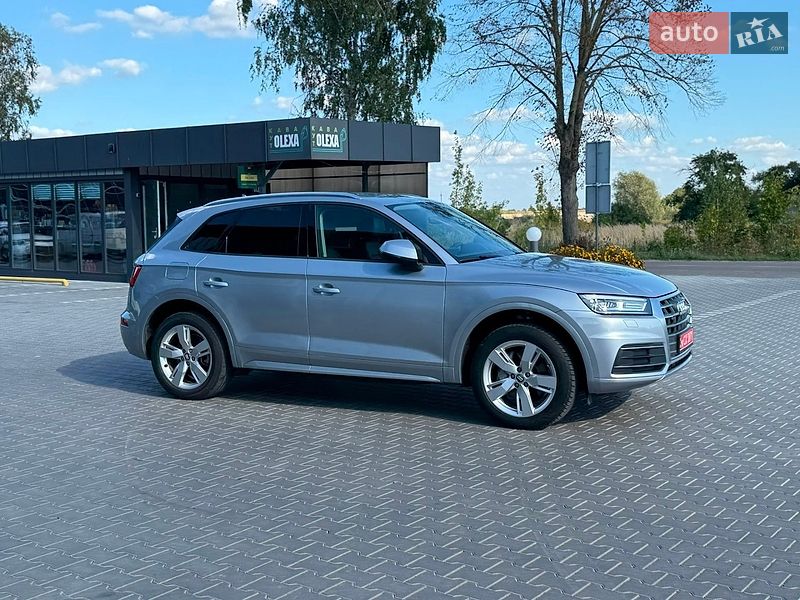 Позашляховик / Кросовер Audi Q5 2018 в Володимирі