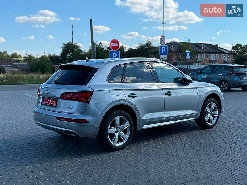 Позашляховик / Кросовер Audi Q5 2018 в Володимирі
