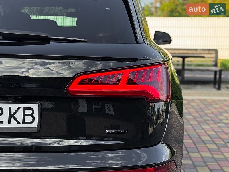 Позашляховик / Кросовер Audi Q5 2017 в Рівному