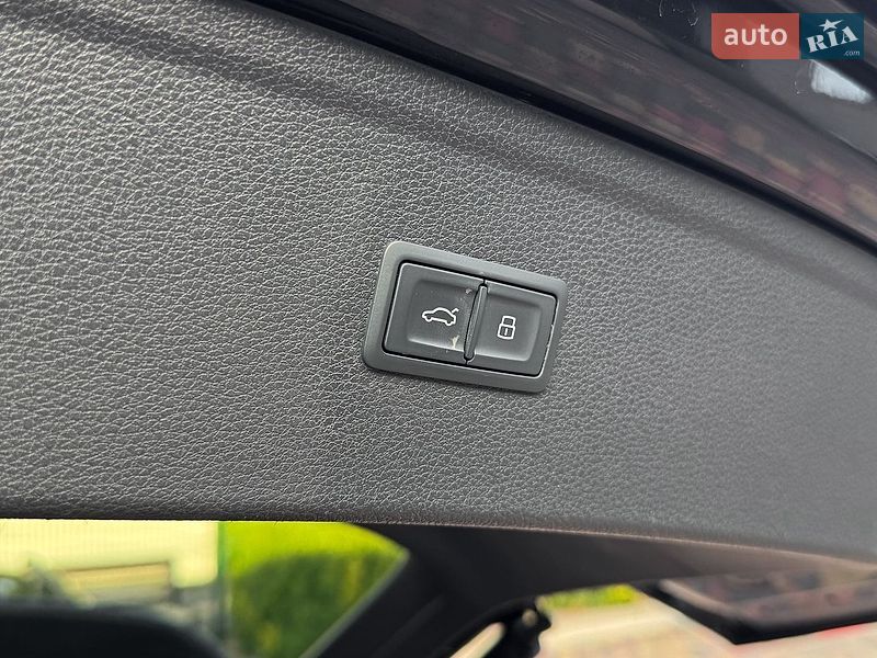 Позашляховик / Кросовер Audi Q5 2017 в Рівному