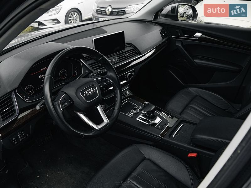 Позашляховик / Кросовер Audi Q5 2019 в Львові