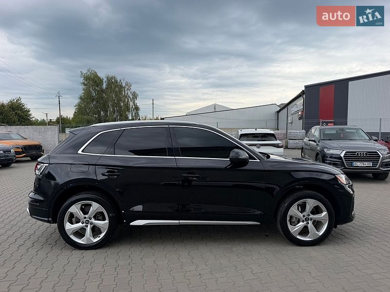 Позашляховик / Кросовер Audi Q5 2020 в Луцьку