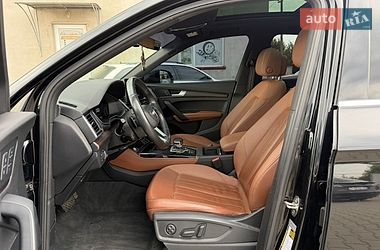 Позашляховик / Кросовер Audi Q5 2020 в Луцьку