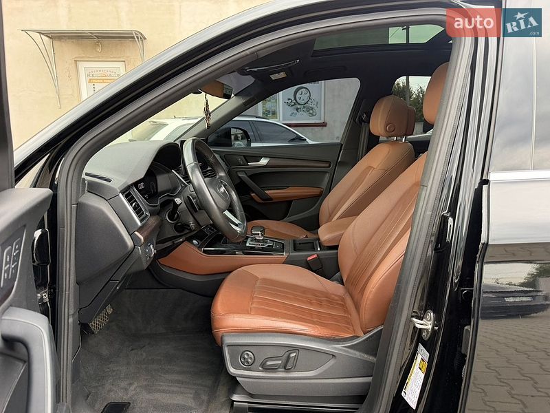 Позашляховик / Кросовер Audi Q5 2020 в Луцьку