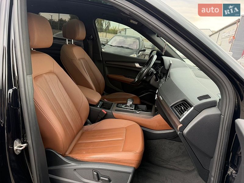 Позашляховик / Кросовер Audi Q5 2020 в Луцьку