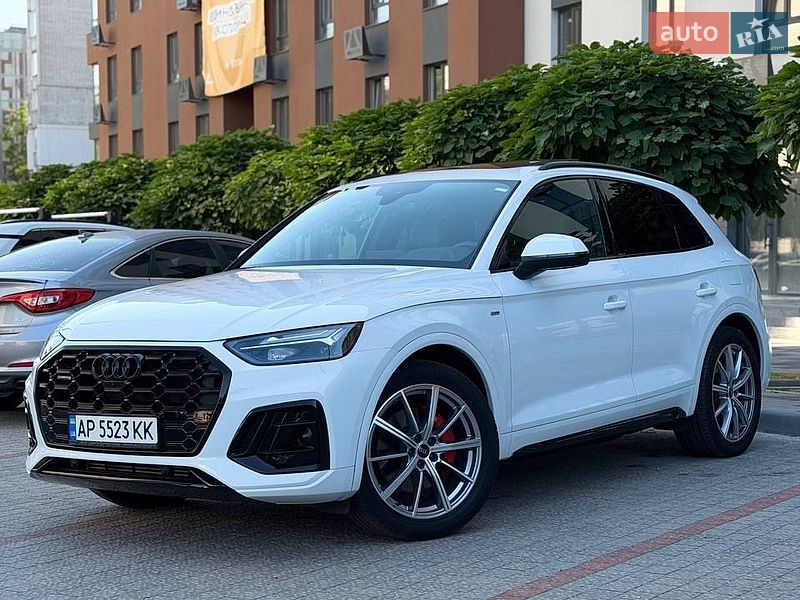 Позашляховик / Кросовер Audi Q5 2024 в Дніпрі