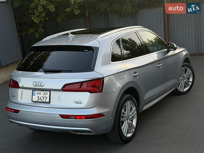 Позашляховик / Кросовер Audi Q5 2017 в Одесі фото 22 Позашляховик / Кросовер Audi Q5 2017 в Одесі