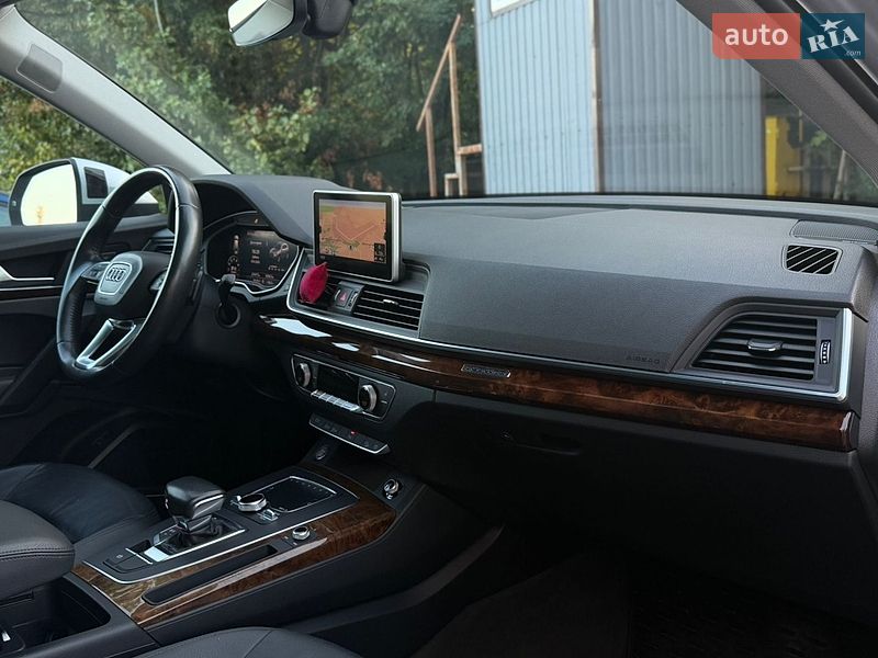 Позашляховик / Кросовер Audi Q5 2017 в Одесі фото 39 Позашляховик / Кросовер Audi Q5 2017 в Одесі