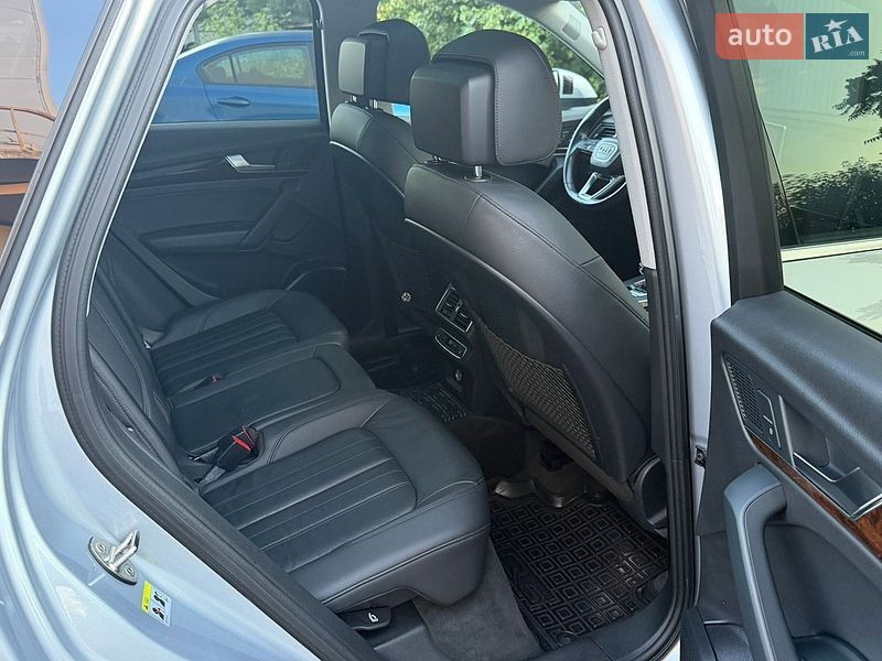 Позашляховик / Кросовер Audi Q5 2017 в Одесі фото 43 Позашляховик / Кросовер Audi Q5 2017 в Одесі