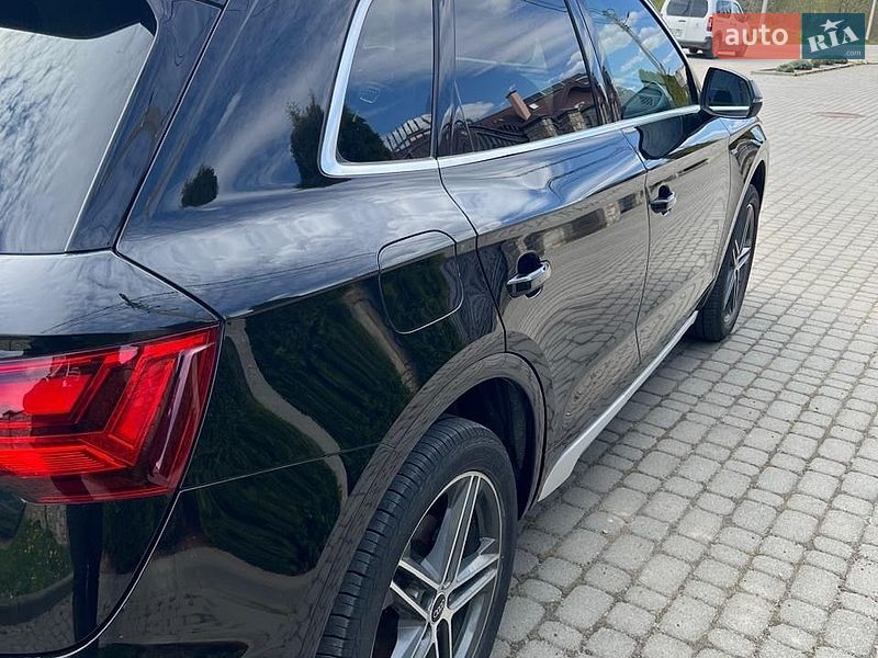 Позашляховик / Кросовер Audi Q5 2020 в Львові
