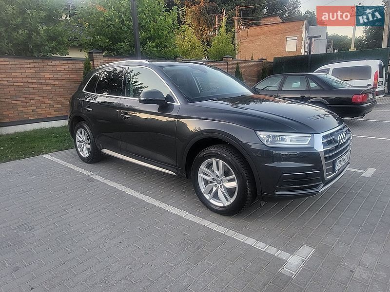 Позашляховик / Кросовер Audi Q5 2019 в Вінниці