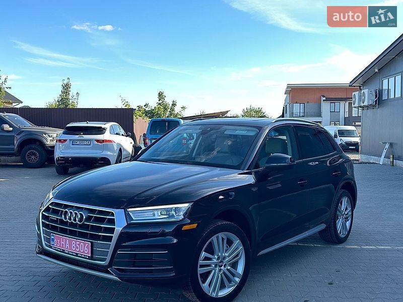 Позашляховик / Кросовер Audi Q5 2017 в Луцьку