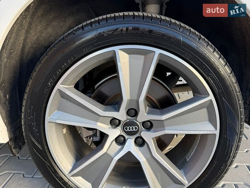 Позашляховик / Кросовер Audi Q5 2020 в Львові