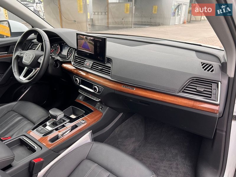 Внедорожник / Кроссовер Audi Q5 2022 в Киеве