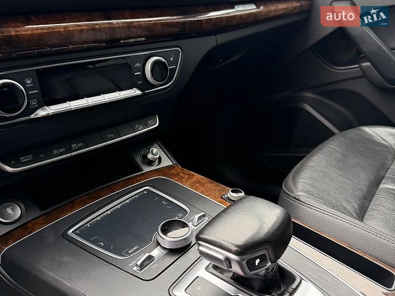 Позашляховик / Кросовер Audi Q5 2018 в Хусті