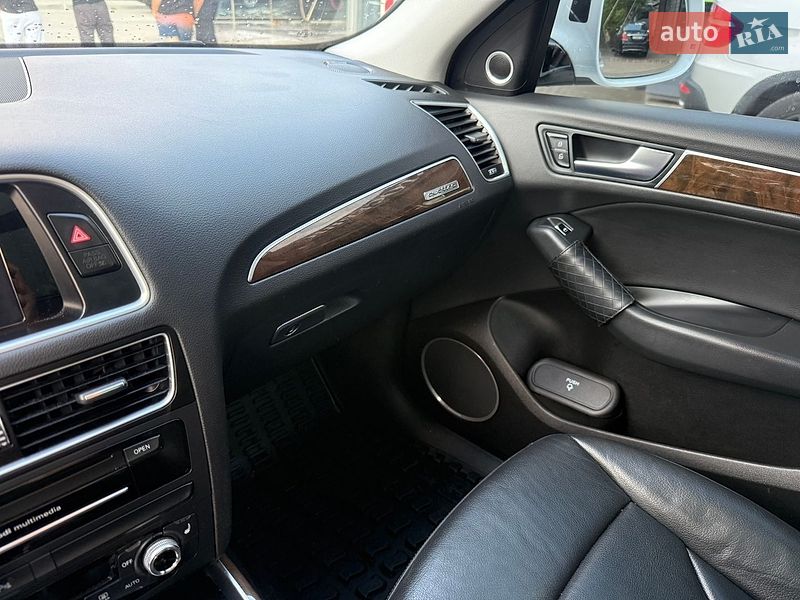 Внедорожник / Кроссовер Audi Q5 2015 в Ивано-Франковске