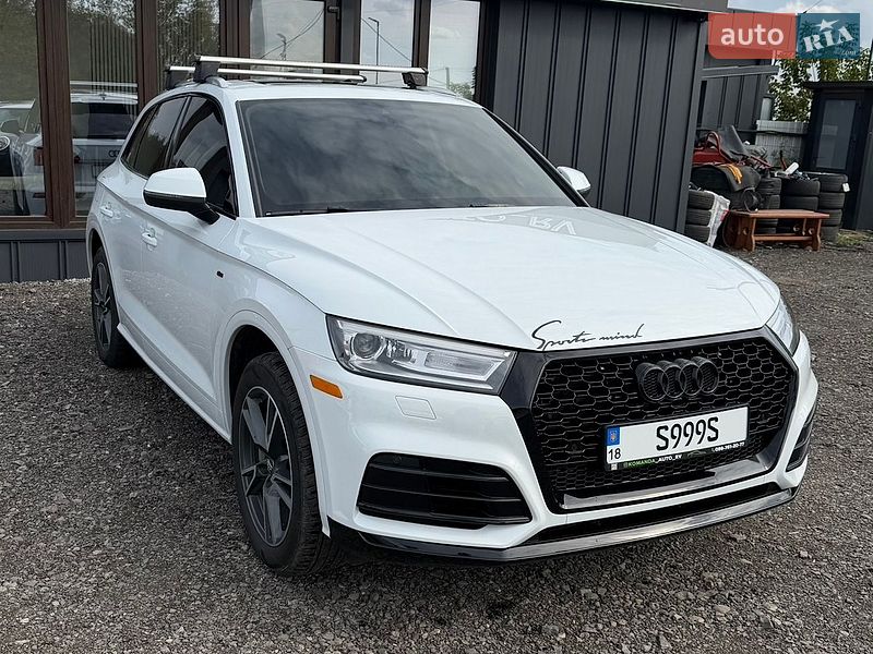 Позашляховик / Кросовер Audi Q5 2020 в Рівному