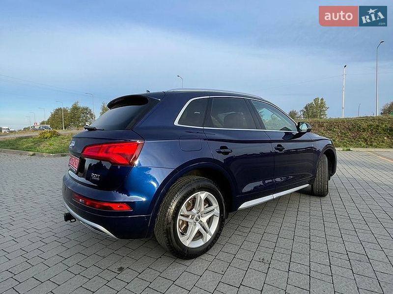 Внедорожник / Кроссовер Audi Q5 2018 в Стрые