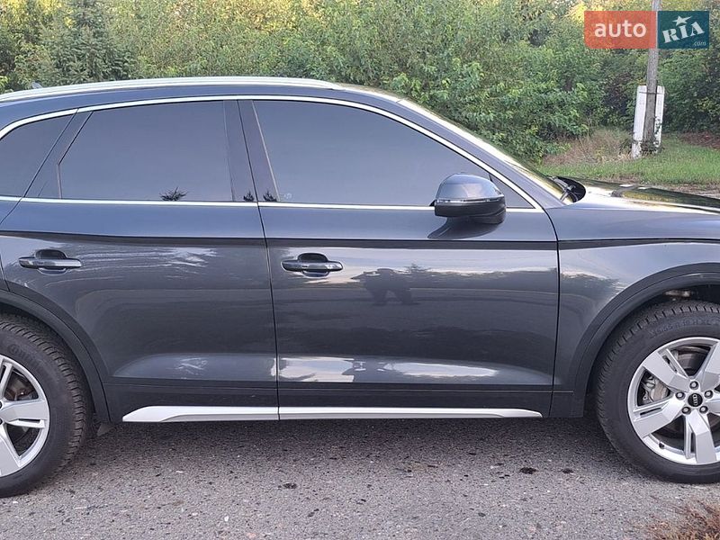 Позашляховик / Кросовер Audi Q5 2022 в Полтаві