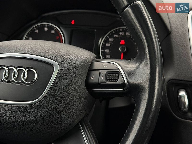 Позашляховик / Кросовер Audi Q5 2015 в Львові