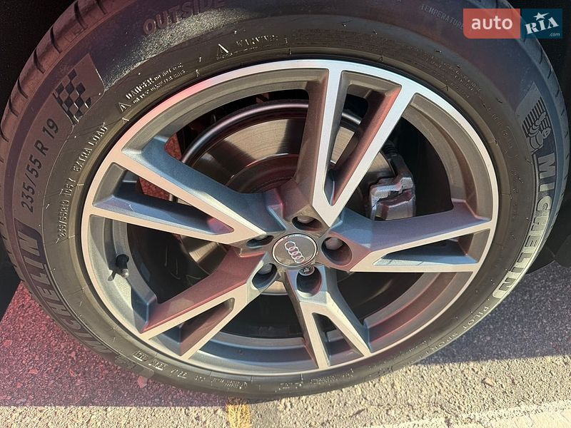Внедорожник / Кроссовер Audi Q5 2018 в Кропивницком