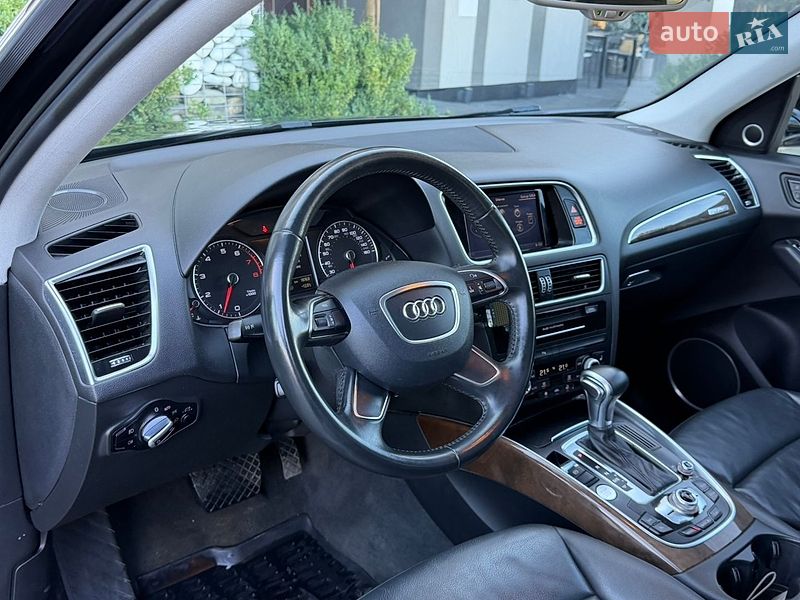 Позашляховик / Кросовер Audi Q5 2016 в Стрию