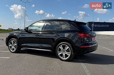 Позашляховик / Кросовер Audi Q5 2020 в Львові