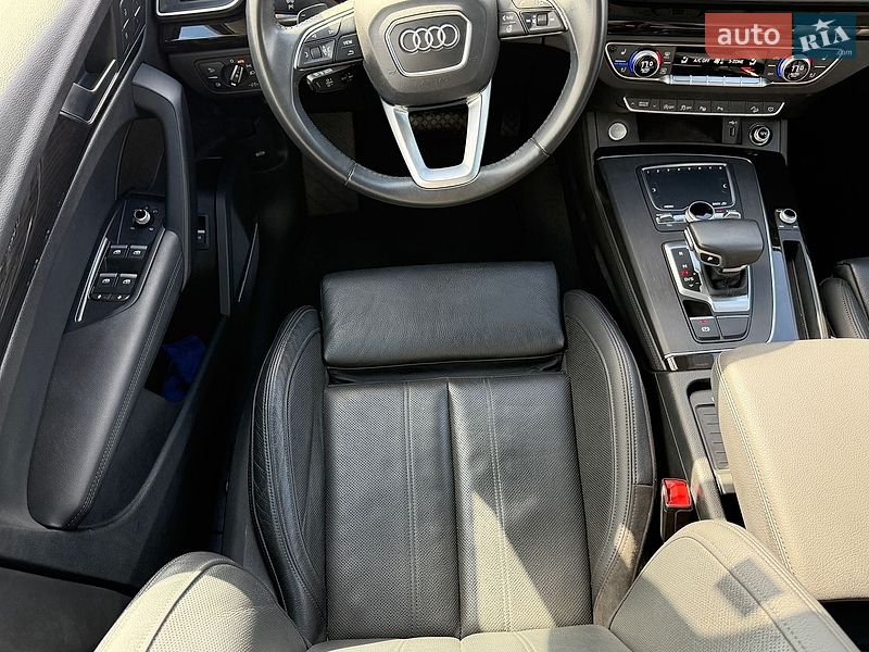 Позашляховик / Кросовер Audi Q5 2020 в Львові