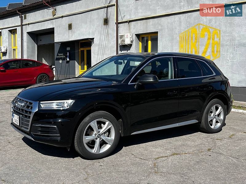 Внедорожник / Кроссовер Audi Q5 2018 в Киеве