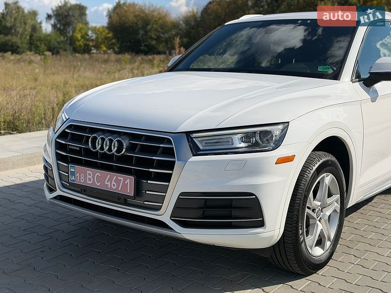 Позашляховик / Кросовер Audi Q5 2018 в Рівному
