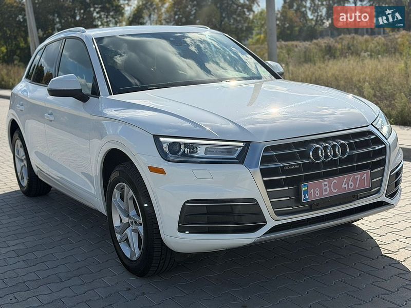 Позашляховик / Кросовер Audi Q5 2018 в Рівному