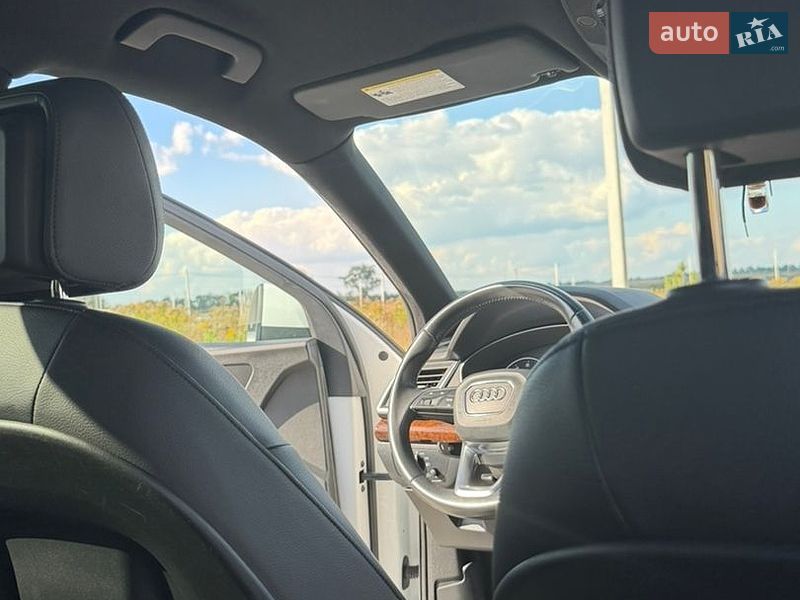 Позашляховик / Кросовер Audi Q5 2018 в Рівному