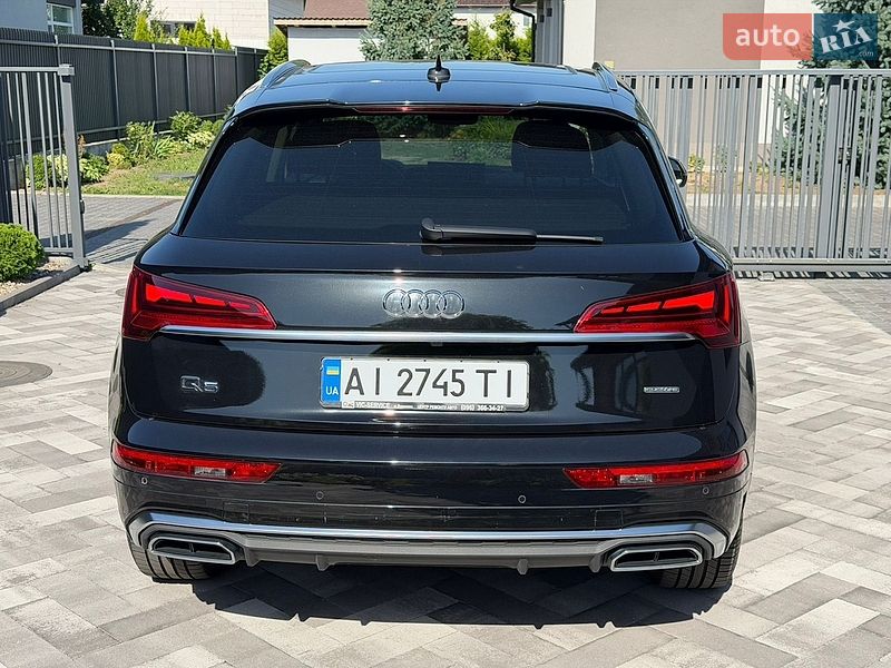 Позашляховик / Кросовер Audi Q5 2022 в Вишневому