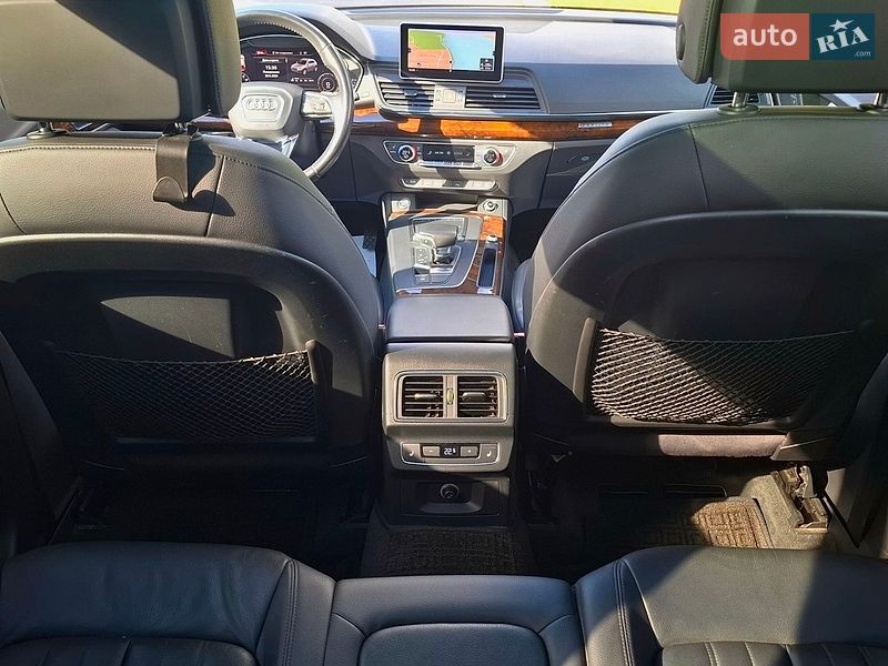 Позашляховик / Кросовер Audi Q5 2017 в Тернополі