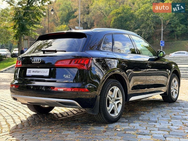 Внедорожник / Кроссовер Audi Q5 2017 в Киеве