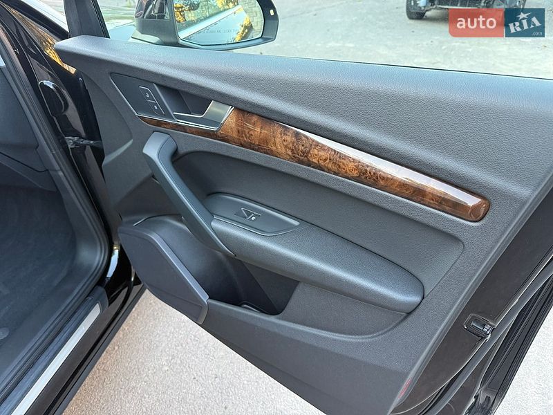 Внедорожник / Кроссовер Audi Q5 2018 в Ровно