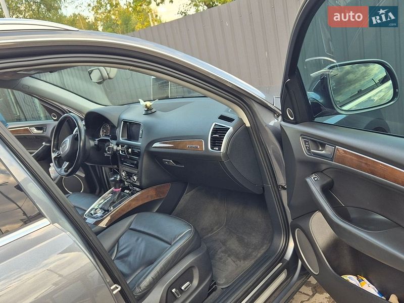 Позашляховик / Кросовер Audi Q5 2015 в Шептицькому