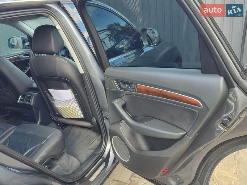 Позашляховик / Кросовер Audi Q5 2015 в Шептицькому