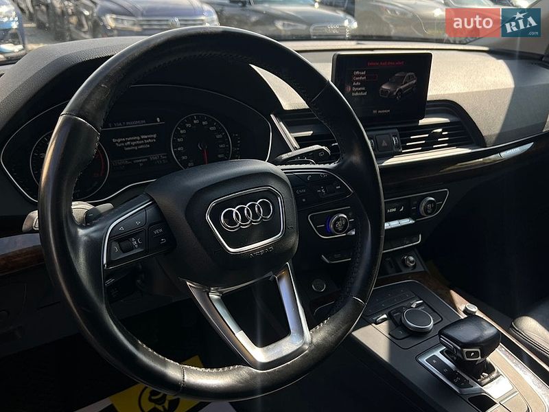 Позашляховик / Кросовер Audi Q5 2017 в Івано-Франківську