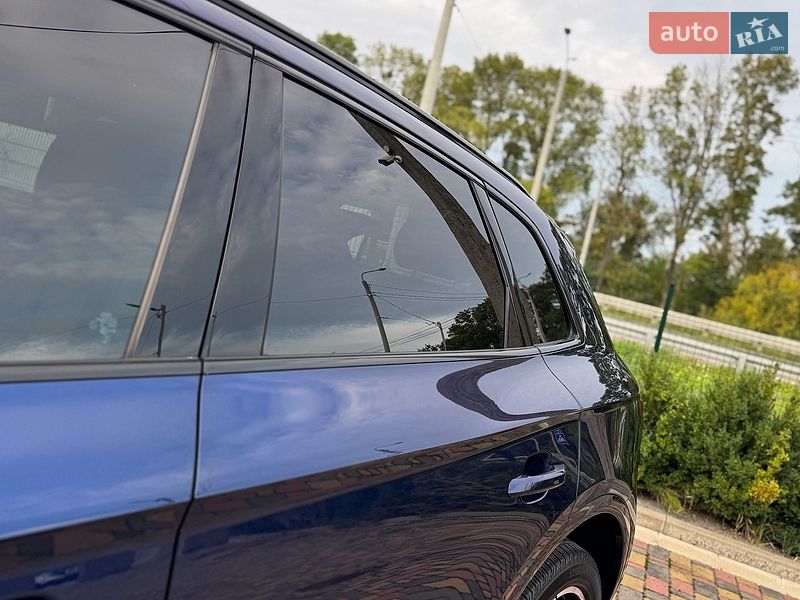 Позашляховик / Кросовер Audi Q5 2024 в Рівному