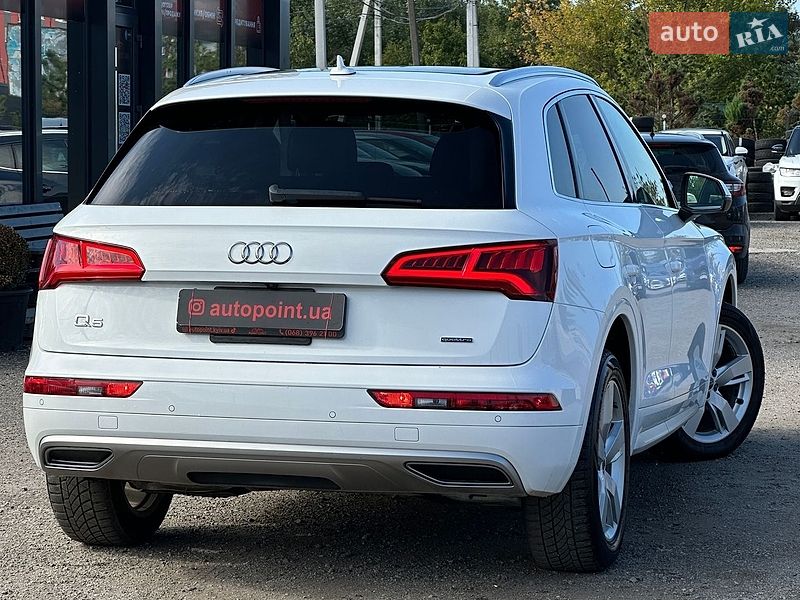 Позашляховик / Кросовер Audi Q5 2020 в Білогородці