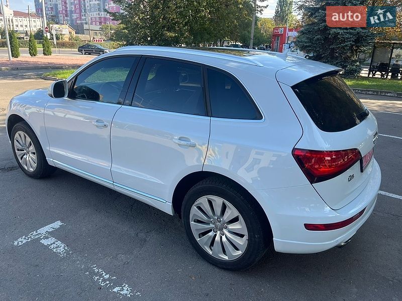 Позашляховик / Кросовер Audi Q5 2012 в Володимирі