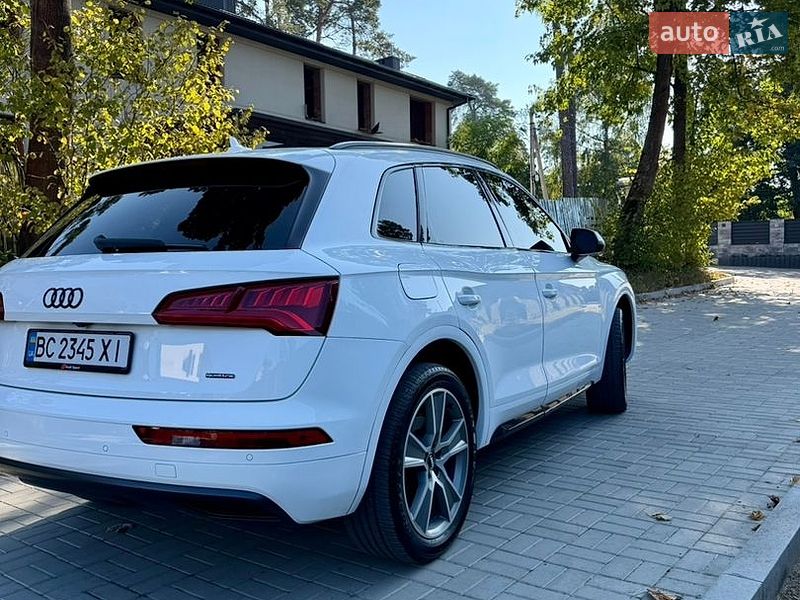 Внедорожник / Кроссовер Audi Q5 2019 в Львове фото 6 Внедорожник / Кроссовер Audi Q5 2019 в Львове