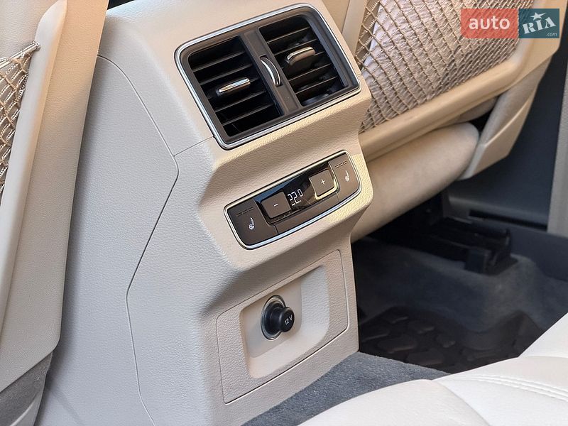 Позашляховик / Кросовер Audi Q5 2018 в Вінниці