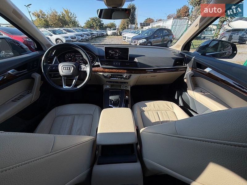 Позашляховик / Кросовер Audi Q5 2018 в Вінниці