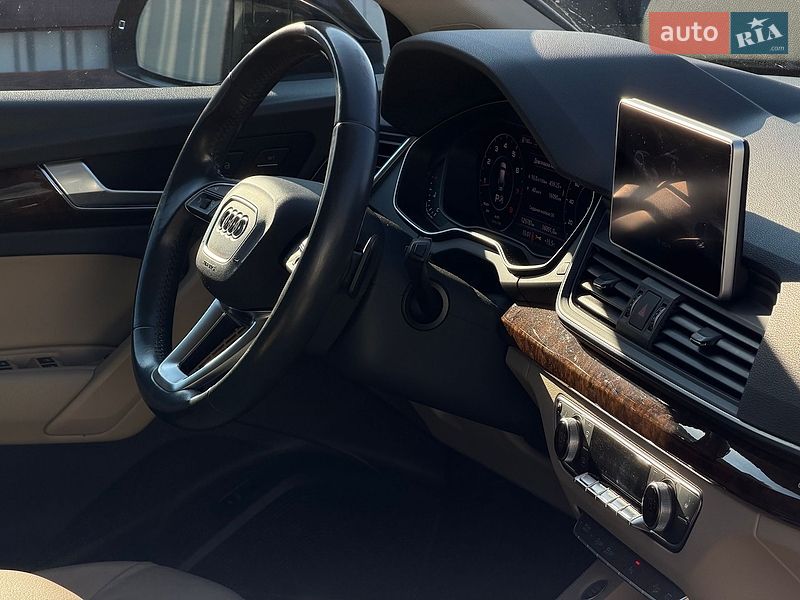 Позашляховик / Кросовер Audi Q5 2018 в Вінниці