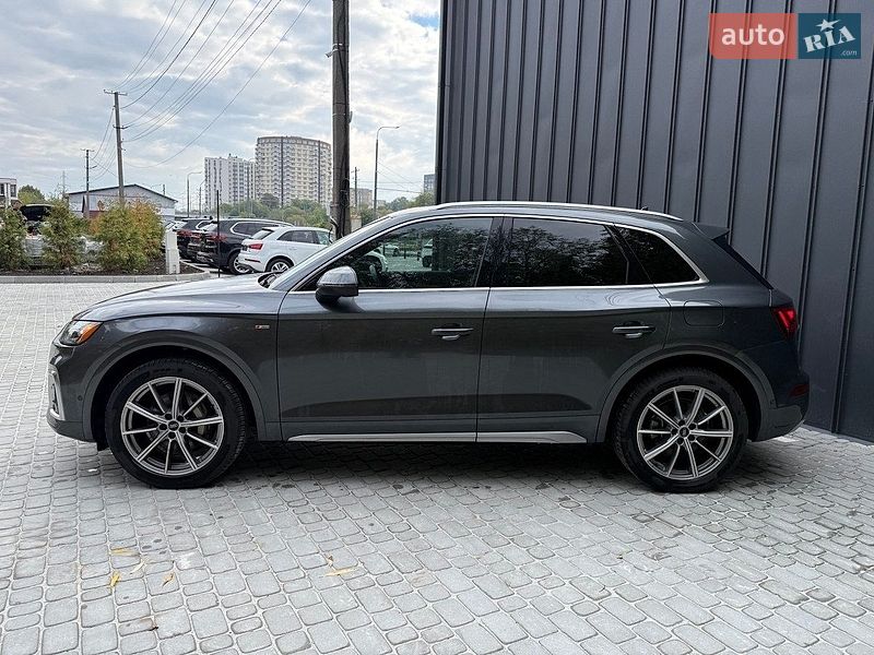 Внедорожник / Кроссовер Audi Q5 2021 в Львове